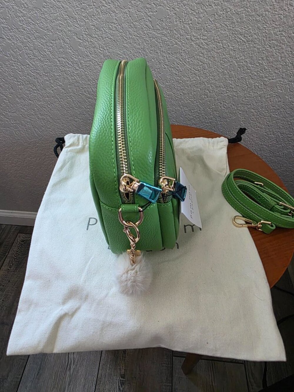 Pom Pom London Original Plus Bag NWT Green Leather Crossbody + 3 Straps & Keyrin - Picture 6 of 13